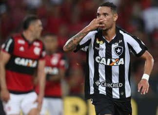 Botafogo vence Flamengo e está na final do Carioca